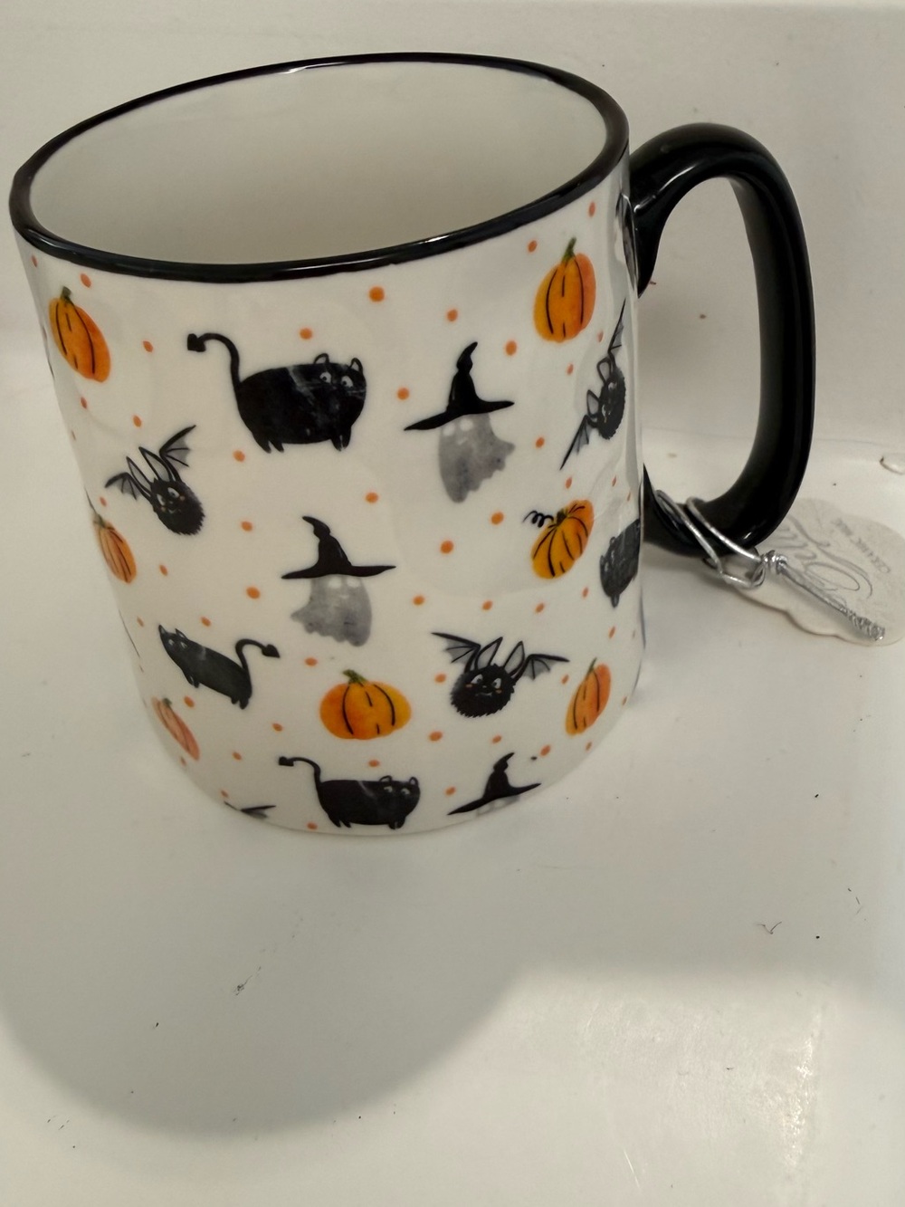 New NWT Halloween Cat & Pumpkin Ceramic Mug - Black Handle